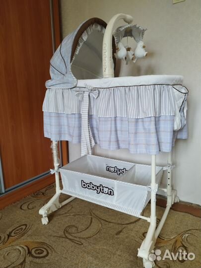 Кроватка колыбель, радионяня, молокоотсос ручной