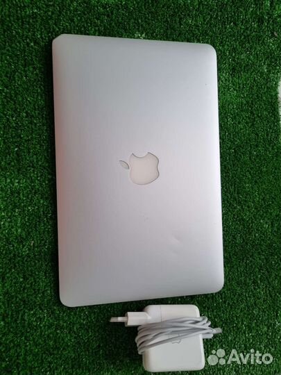 Apple MacBook Air 11 2012