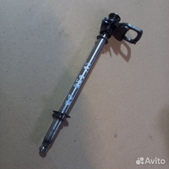 Вал селектора передач Suzuki SV650/DL650 04-17