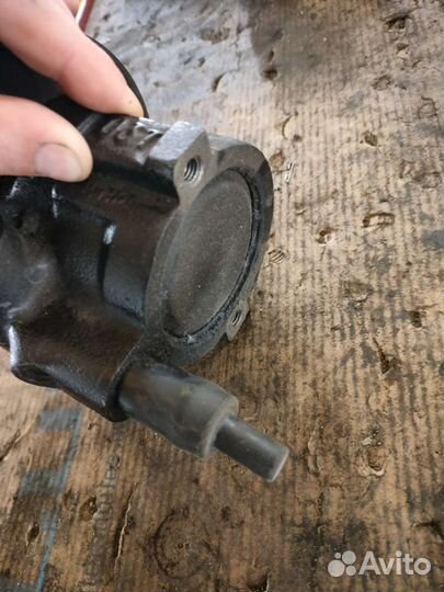 Насос гур k4m Renault