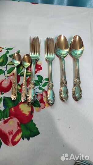 Позолоченные мельхиоровые чайные ложки СССР