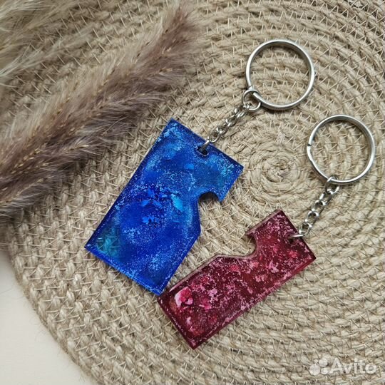 Брелок из эпоксидной смолы
