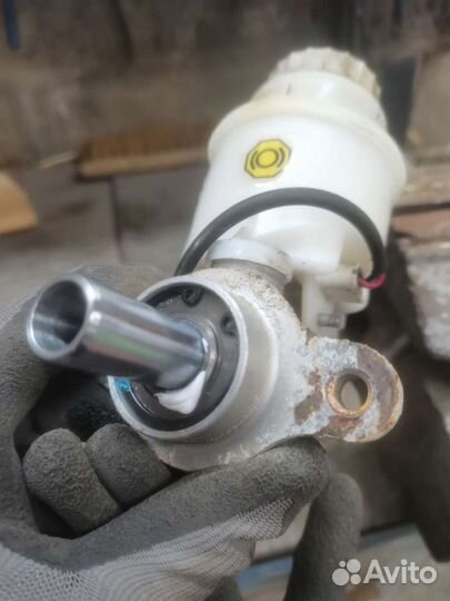 Главный тормозной цилиндр ховер h3