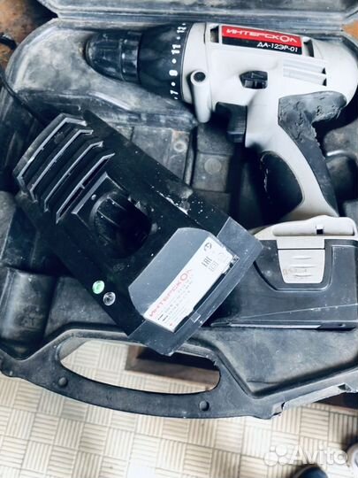 Шуруповерт интерскол