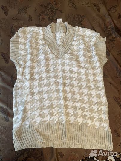 Жилетка новая