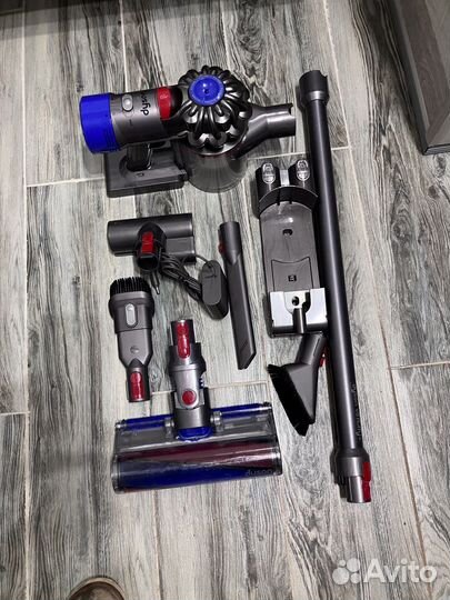 Пылесос Dyson V8 (SV10) fluffy