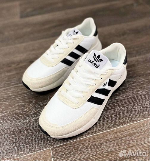 Мужские кроссовки Adidas белые