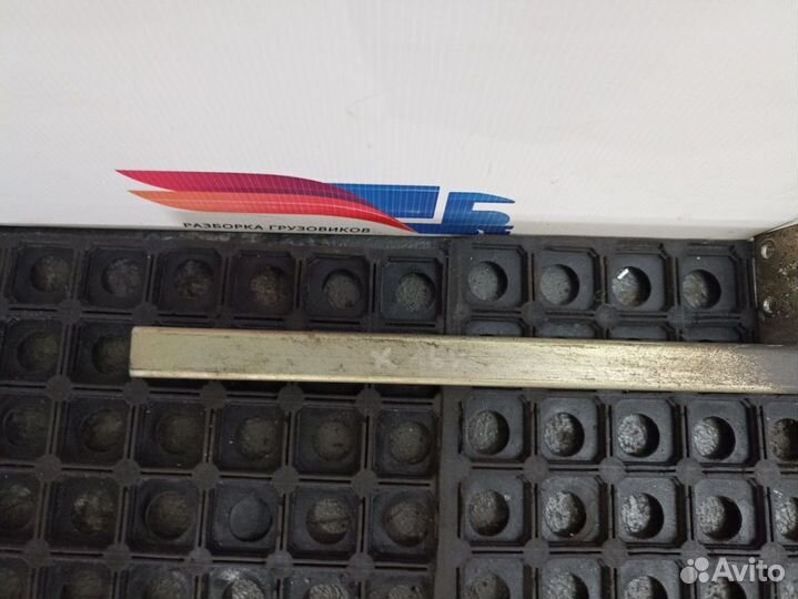 1297302 Кронштейн продолжения двери левой