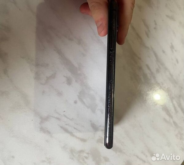 iPhone X, 64 ГБ