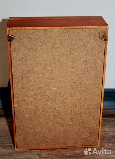 Ключница настенная новая из дерева