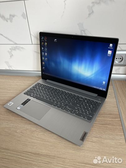Новый шустрый ноутбук Lenovo Core-i3/8GB DDR4