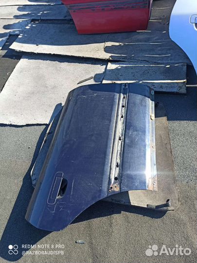 Задняя правая дверь Audi 100c4