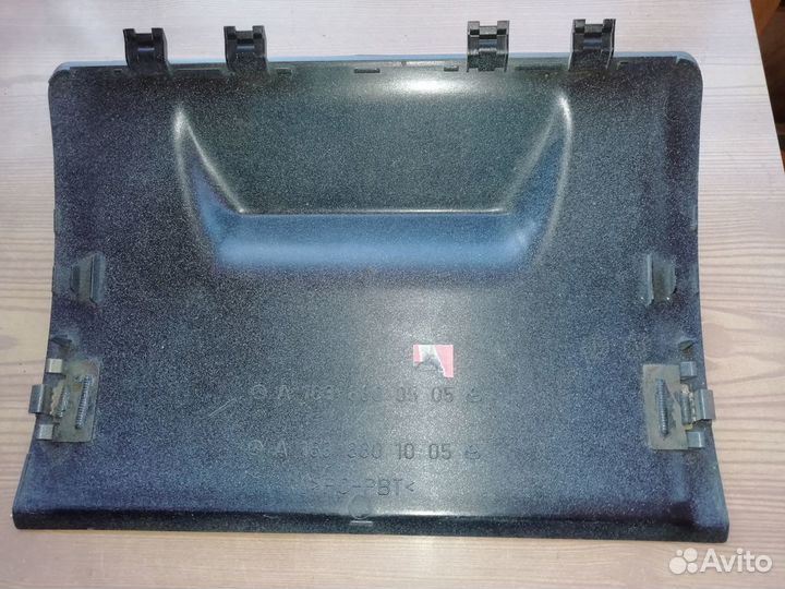 Заглушка буксировочного крюка мерседес мл320