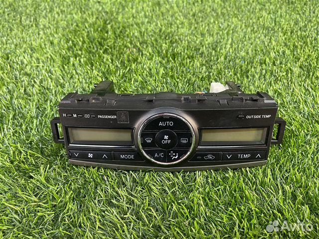 Блок управления климат-контролем передний Toyota