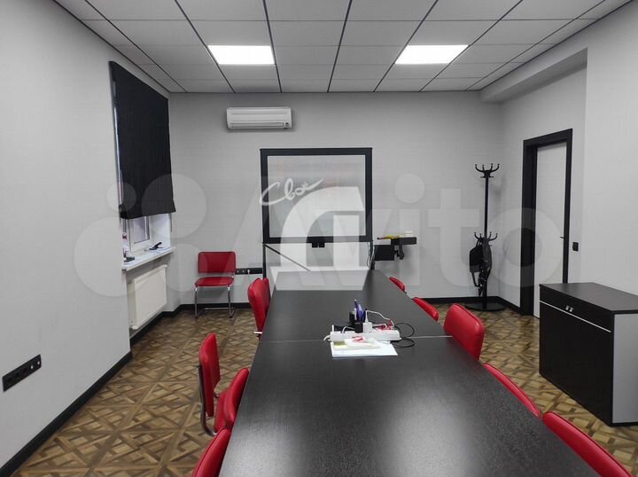 Продам офисное помещение, 505 м²