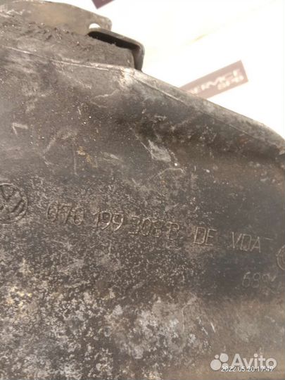 Кронштейн двигателя правый VW VAG touareg