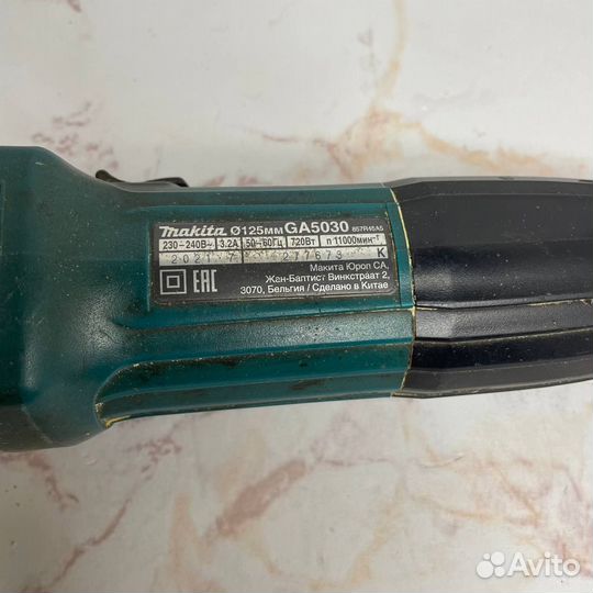 Болгарка сетевая Makita GA5030 720DBT