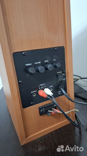 Колонки проводные