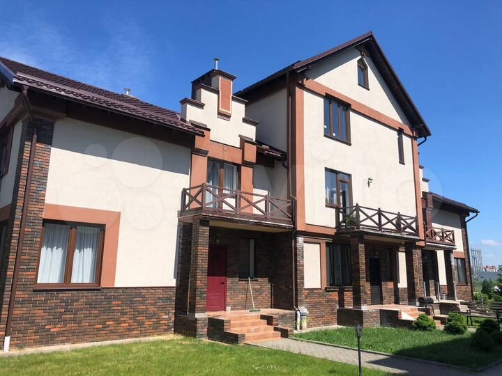 2-к. квартира, 71,7 м², 3/3 эт.