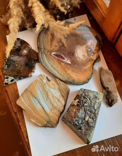 Природные камни из разных камней