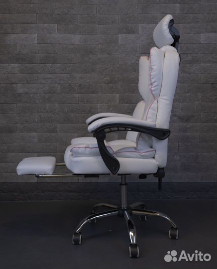 Компьютерное офисное кресло с массажем (новые)