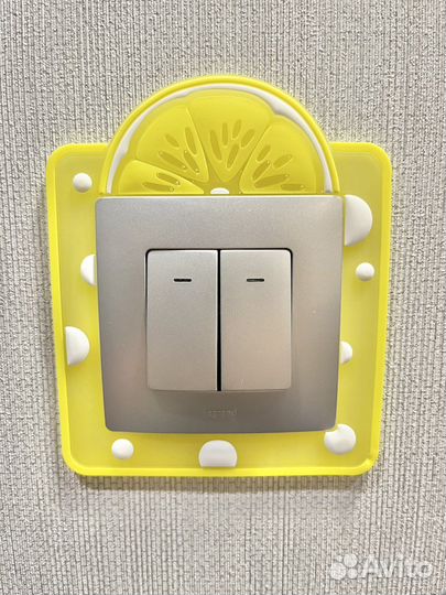 Интерьерная рамка для выключателя в детскую