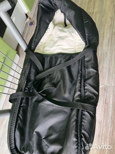 Переноска для малыша с матрасиком