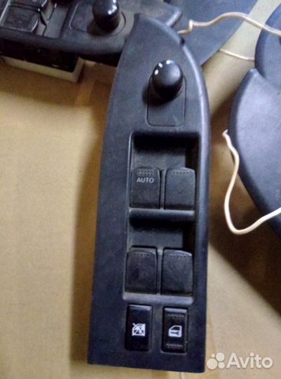 Блок управления стеклоподъемниками Grand Vitara