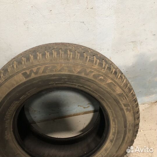 Goodyear Wrangler S4 235/70 R16 106T