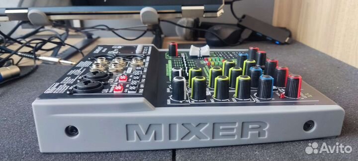 Микшерный пульт