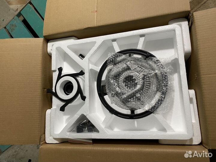 Газовая плита новая