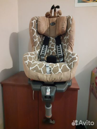 Автокресло Romer Britax safegix plus 9-18кг