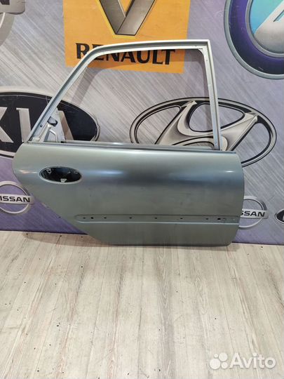 Дверь задняя боковая Renault laguna 1 Прав