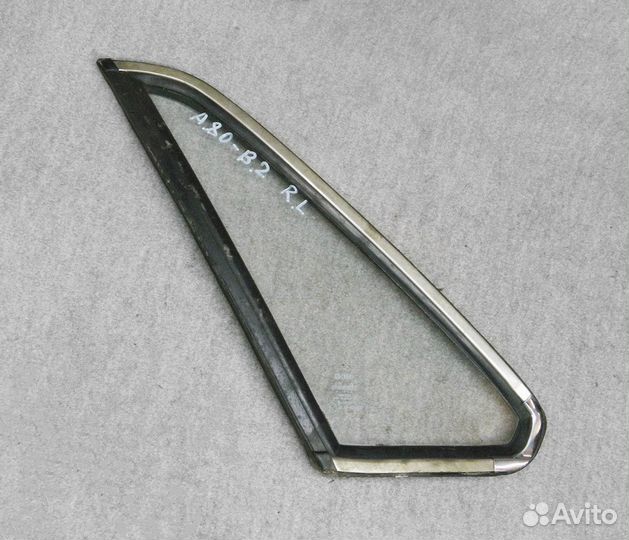 Стекло кузова неподвижное левое Audi 80 B2