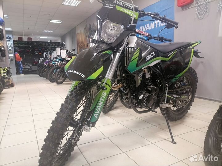 Avantis A7 NEW Lite black-green 172FMM