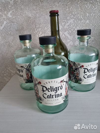 Бутылки стеклянные с пробкой,толстой стекло