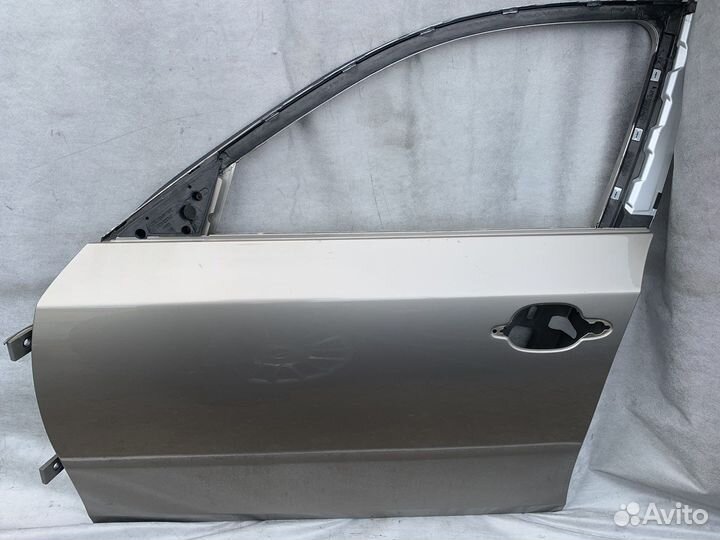 Дверь передняя BMW E60 platinbronze A53/8