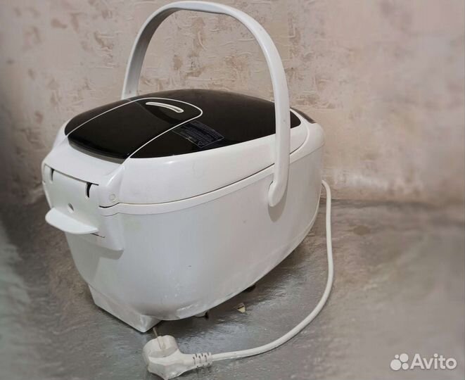 Мультиварка Moulinex Fuzzy Logic MK707832