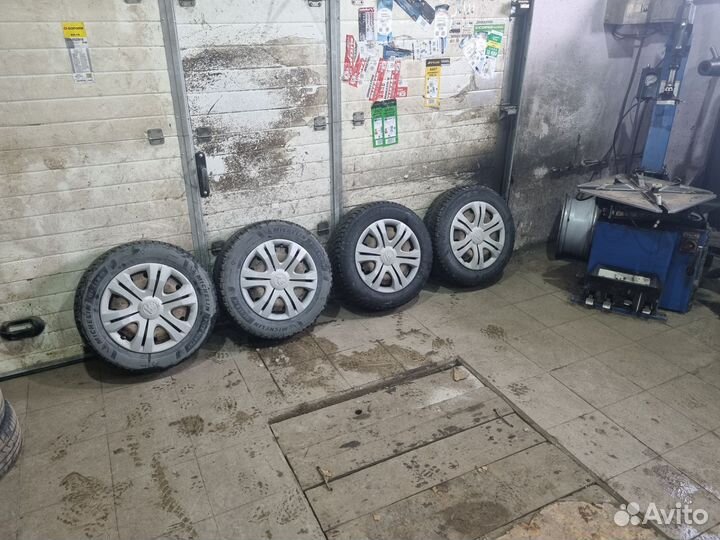 Шины зимние шипованные Michelin X-Ice North 4