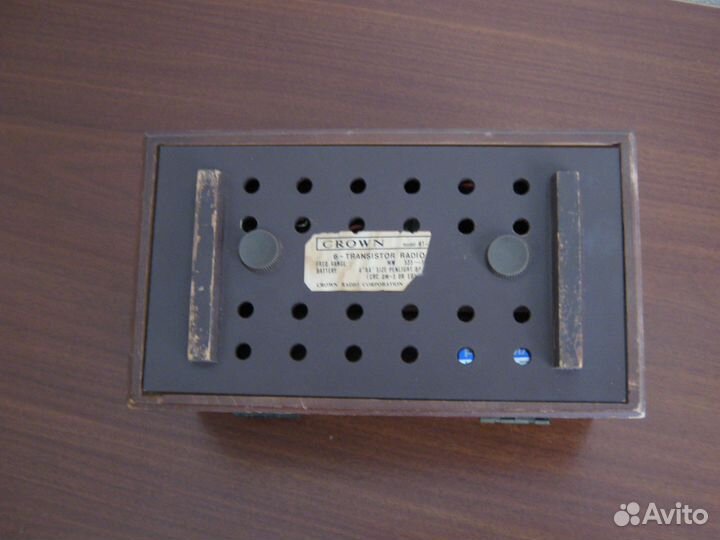 Радиоприёмник в коробке для драгоценностей crown