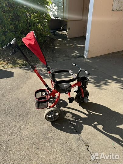 Детский велосипед с ручкой