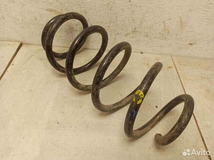 Пружина задняя Рено Duster