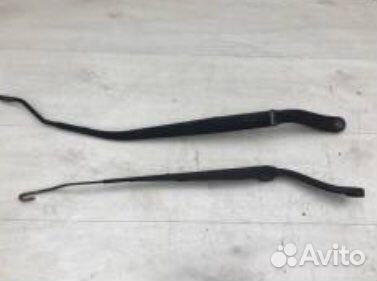 Крепление дворников(поводок стеклоочистителя)