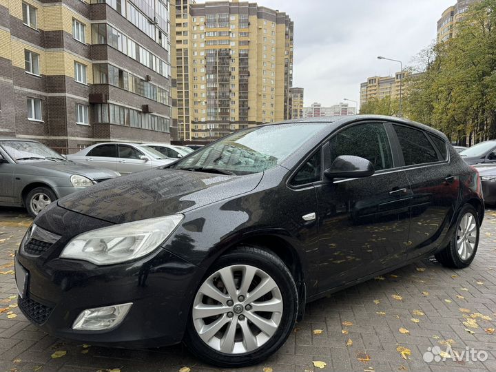 Opel Astra 1.6 МТ, 2011, 185 000 км