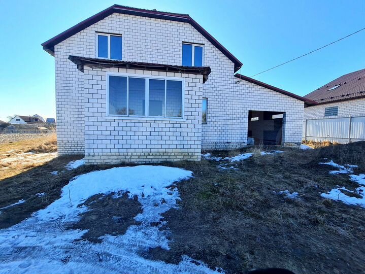Дом 190 м² на участке 11 сот.