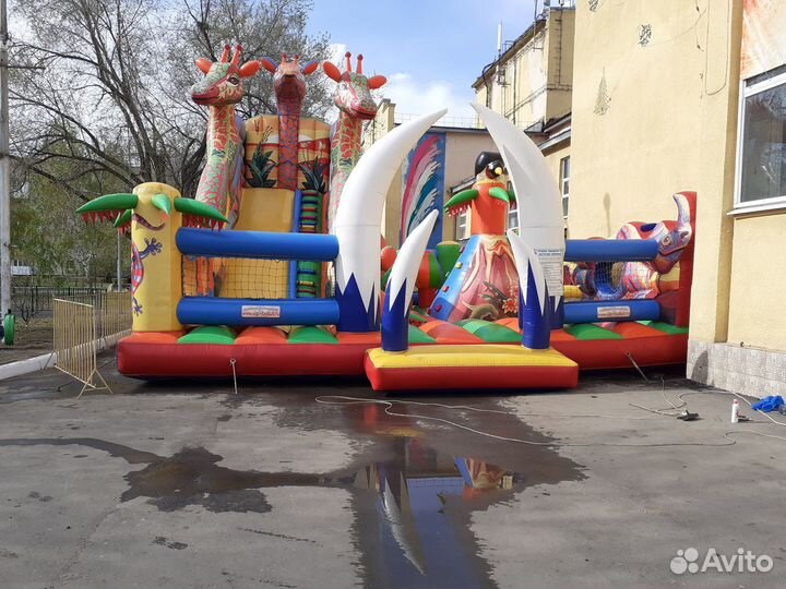 Детский надувной батут с горкой