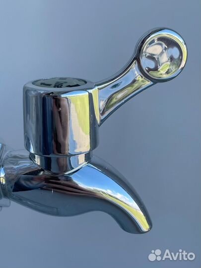 Лимонадница с краном