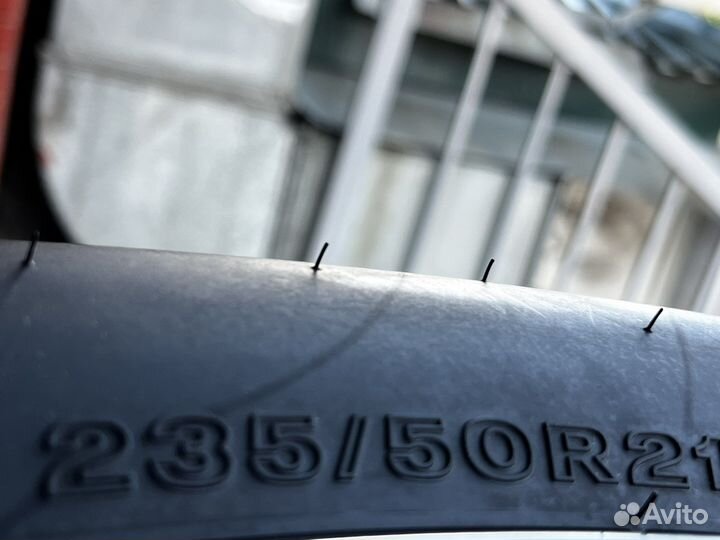 Bridgestone Alenza 001 235/50 R21