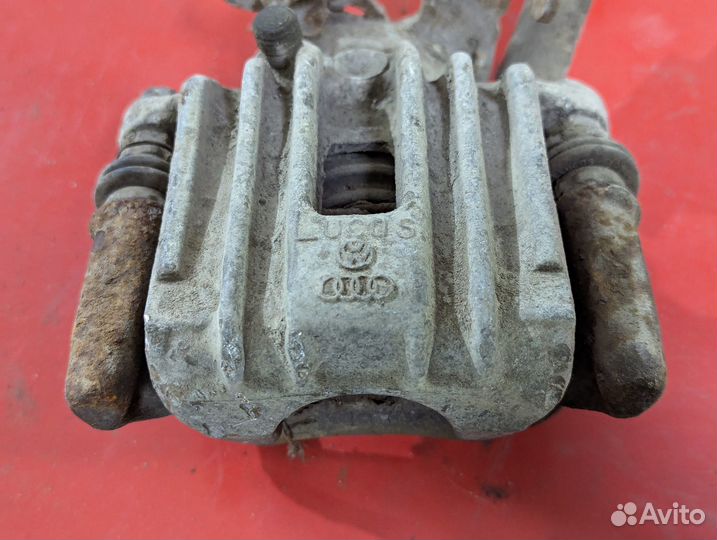 Суппорт задний левый Audi A6 Allroad C5