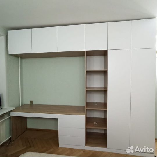 Рабочая зона для школьника студента